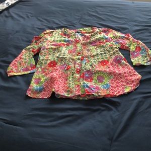 Blouse in fun colors